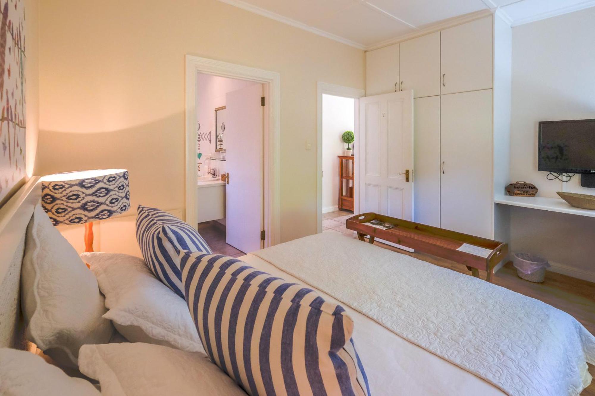Oude Berg Guesthouse - 10 Caledon Street George Bilik gambar